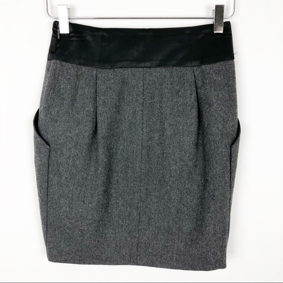 M C G I N N - Picture 2 of 7